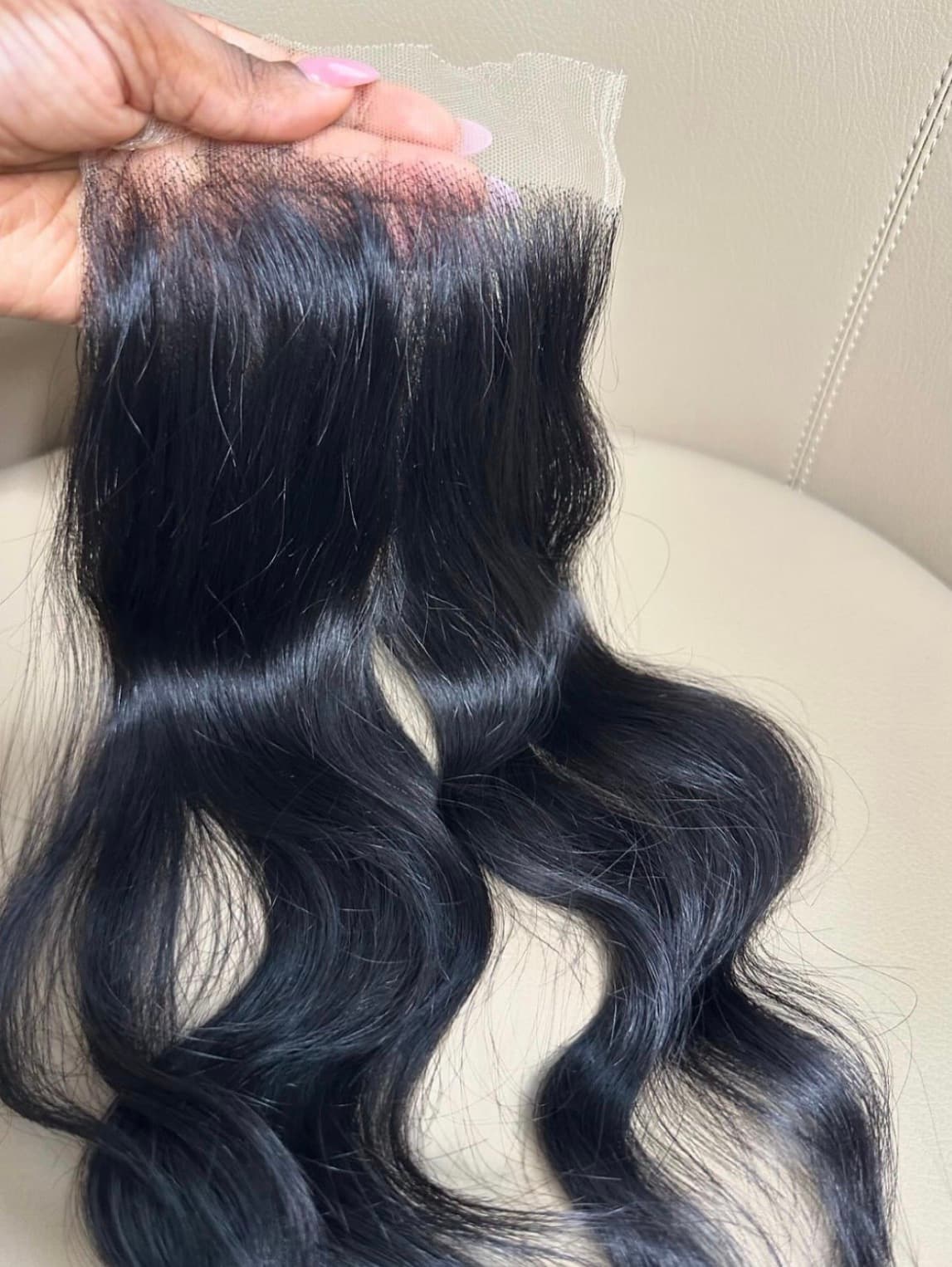 Closure Wavy